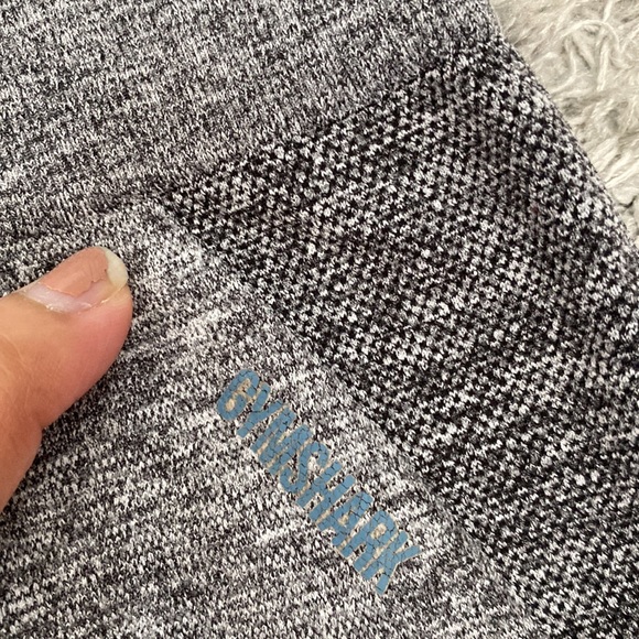 Gymshark Youth Leggings - Picture 4 of 6